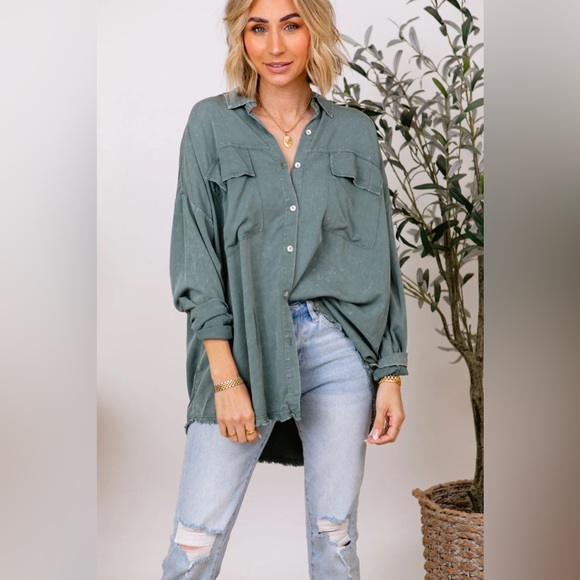 SEWN + SEEN Raw Hem Oversized Button Down Top Light Rust / Camel Brown sz M NWOT - Picture 9 of 9